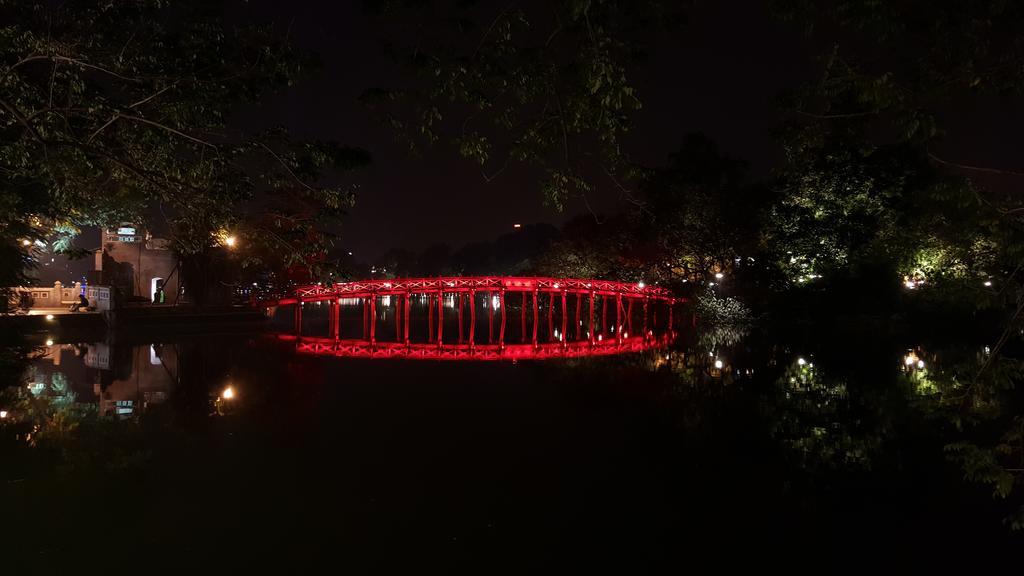 Hanoi Rocks Hostel Екстер'єр фото