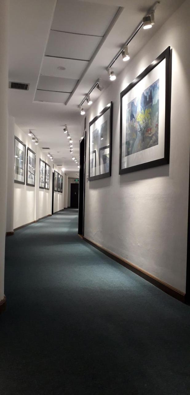 Hanoi Rocks Hostel Екстер'єр фото